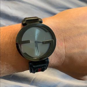Men’s Gucci watch